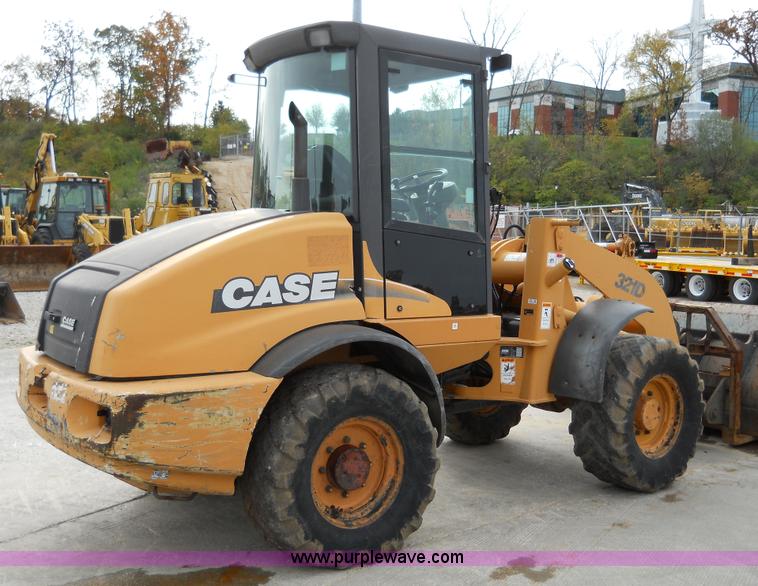 image for item 7762 2002 Case 321D wheel loader