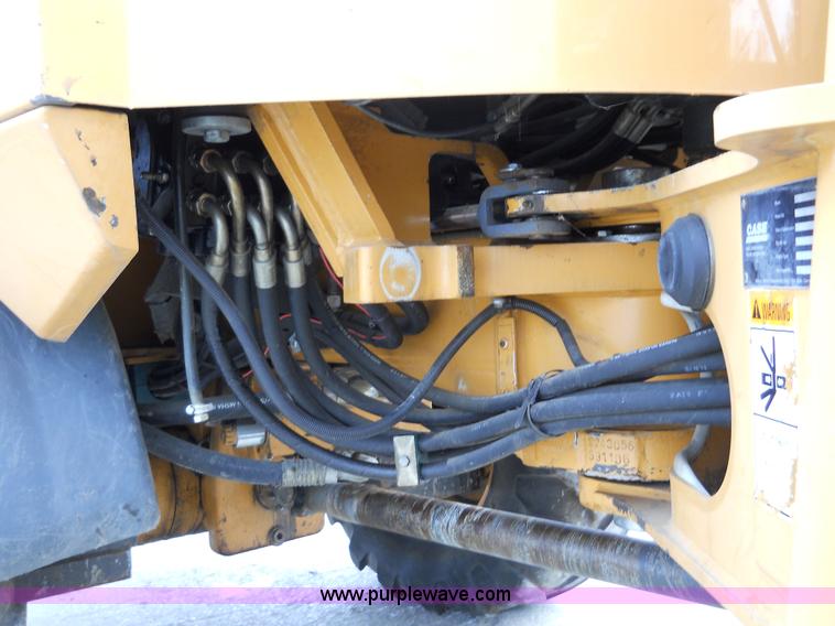 image for item 7762 2002 Case 321D wheel loader