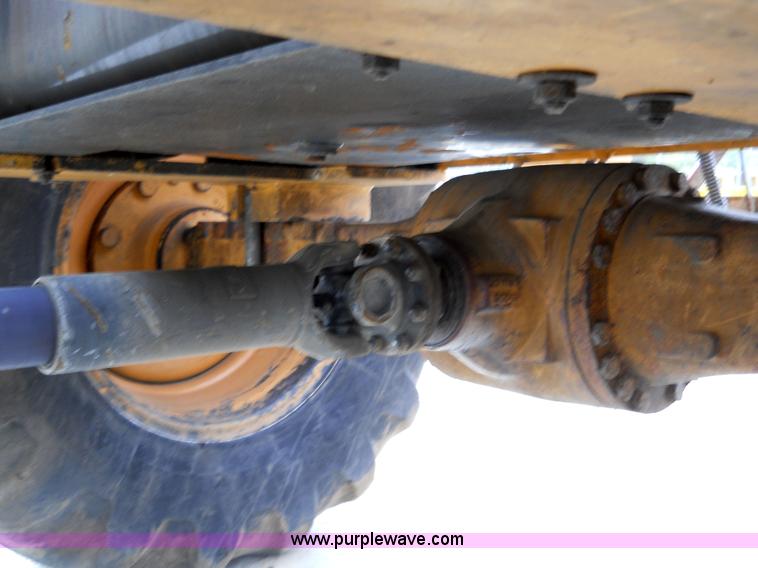 image for item 7762 2002 Case 321D wheel loader