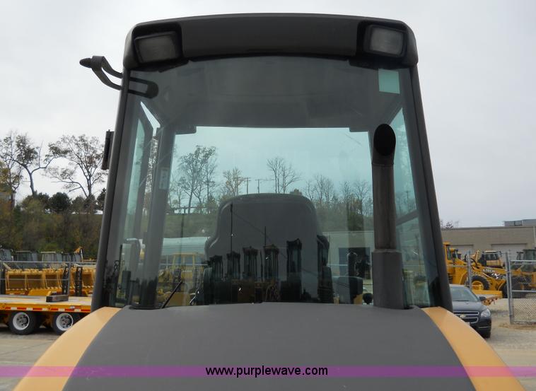 image for item 7762 2002 Case 321D wheel loader