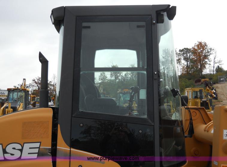 image for item 7762 2002 Case 321D wheel loader