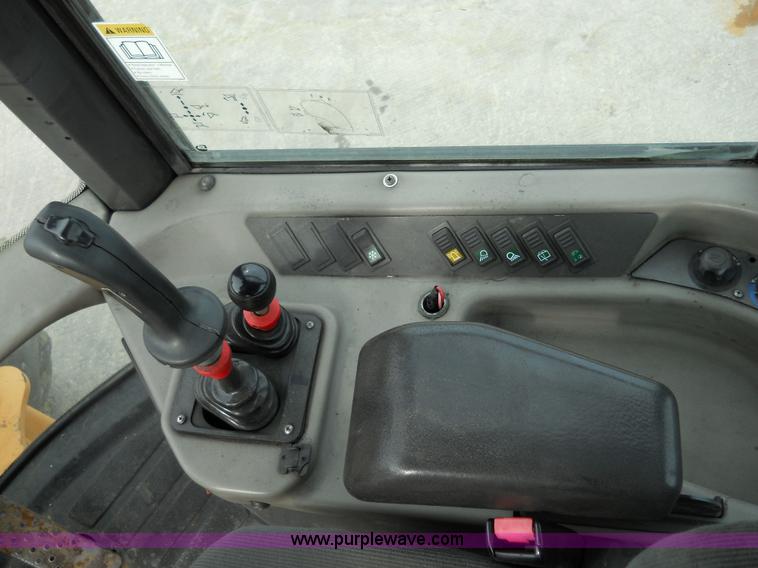 image for item 7762 2002 Case 321D wheel loader