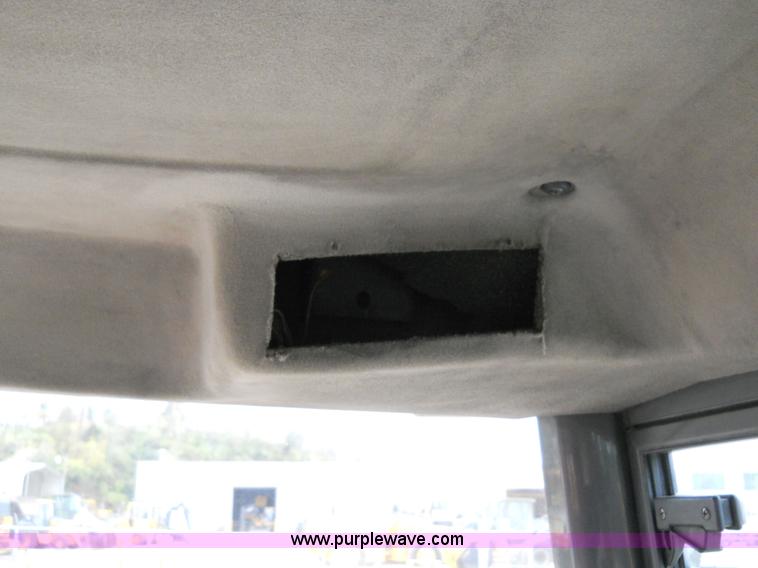 image for item 7762 2002 Case 321D wheel loader