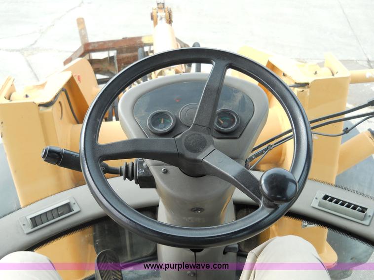 image for item 7762 2002 Case 321D wheel loader