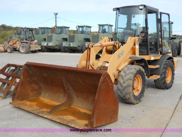 image for item 7762 2002 Case 321D wheel loader