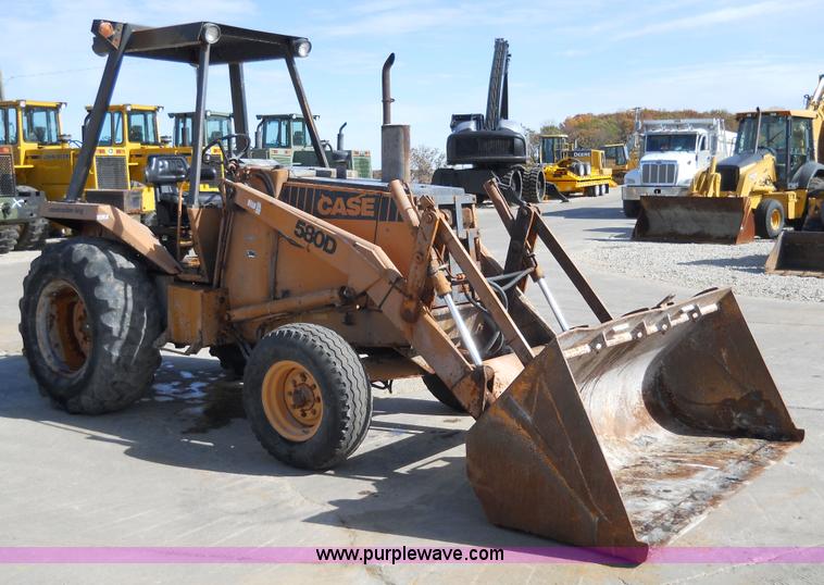 image for item 7763 1981 Case 580D loader