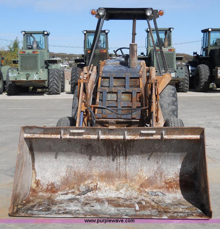 image for item 7763 1981 Case 580D loader