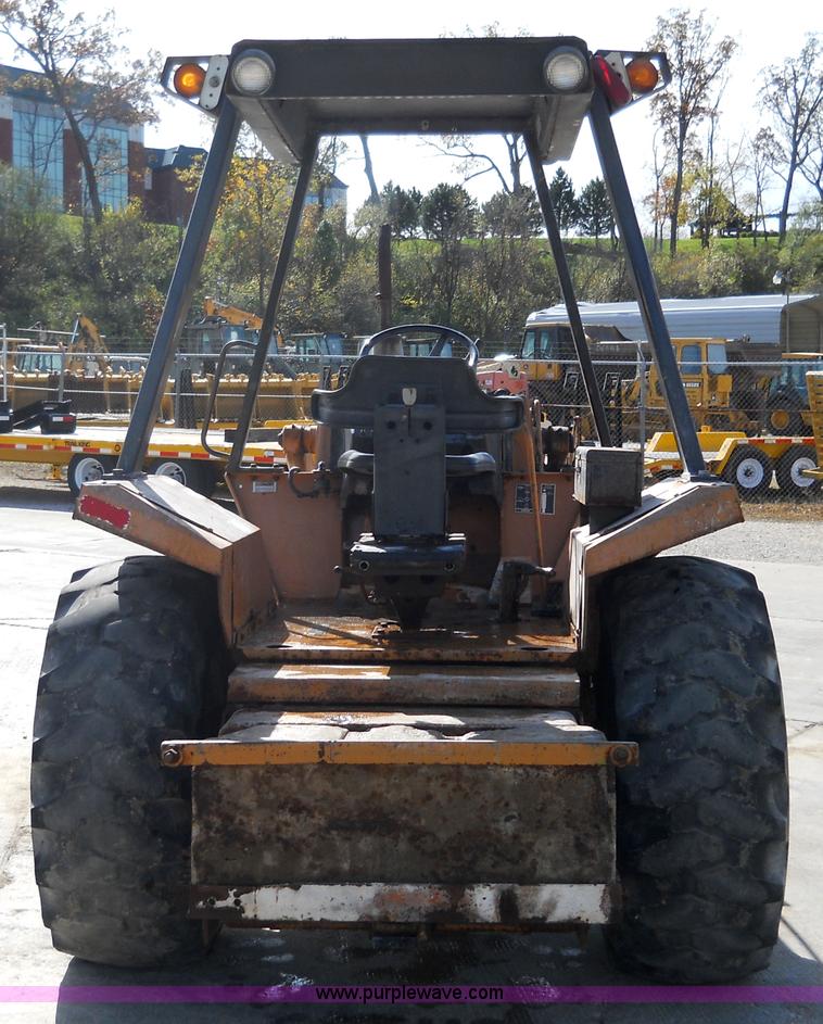image for item 7763 1981 Case 580D loader