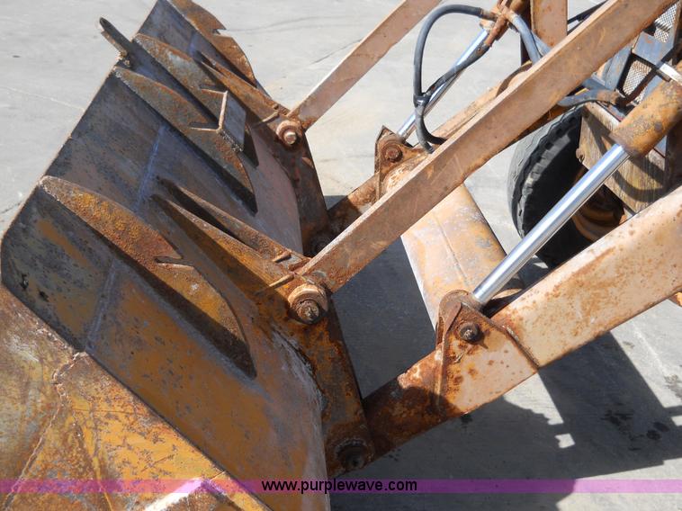 image for item 7763 1981 Case 580D loader