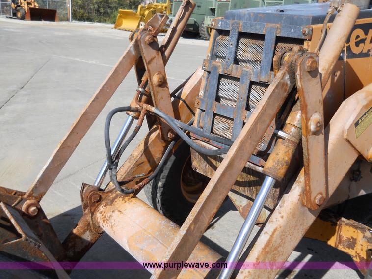 image for item 7763 1981 Case 580D loader
