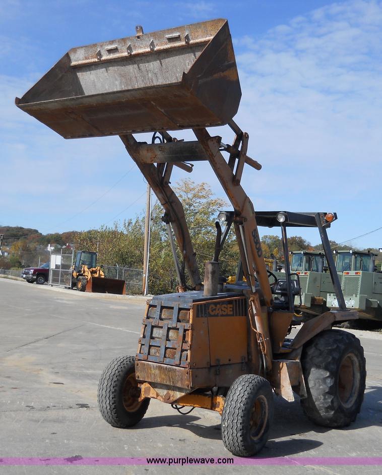 image for item 7763 1981 Case 580D loader