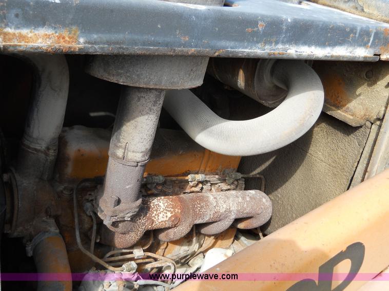 image for item 7763 1981 Case 580D loader