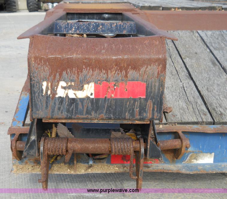 image for item 7764 1995 Trail King TK40 24' trailer