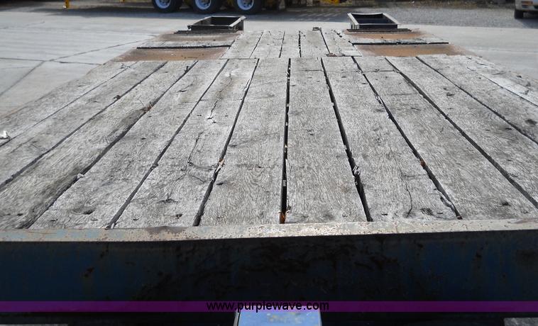 image for item 7764 1995 Trail King TK40 24' trailer