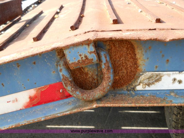 image for item 7764 1995 Trail King TK40 24' trailer