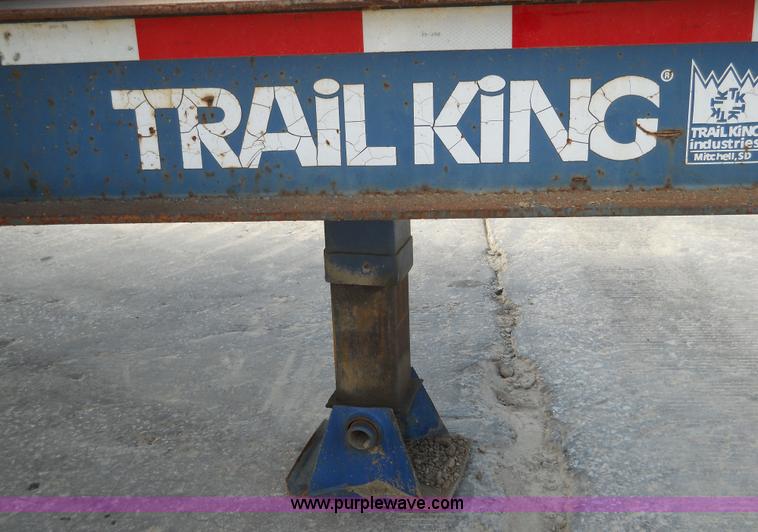 image for item 7764 1995 Trail King TK40 24' trailer