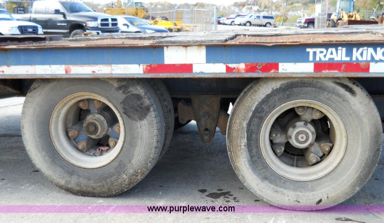 image for item 7764 1995 Trail King TK40 24' trailer