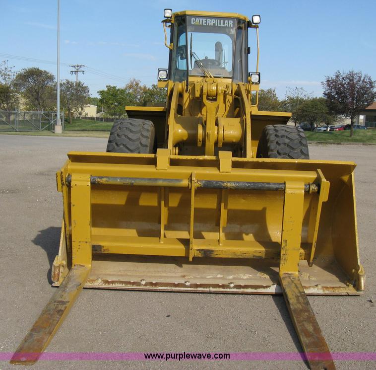 image for item 8043 1994 Caterpillar 960F wheel loader