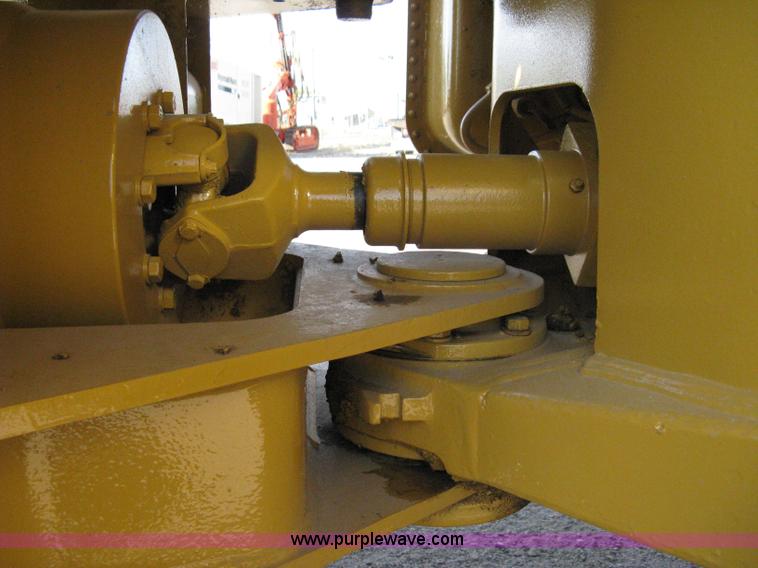 image for item 8043 1994 Caterpillar 960F wheel loader