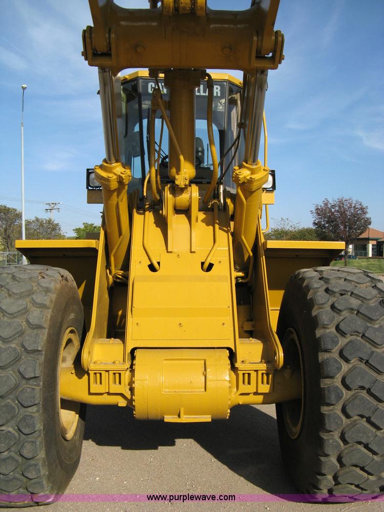 image for item 8043 1994 Caterpillar 960F wheel loader