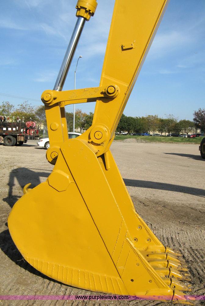 image for item 8044 1998 Caterpillar 322BL excavator