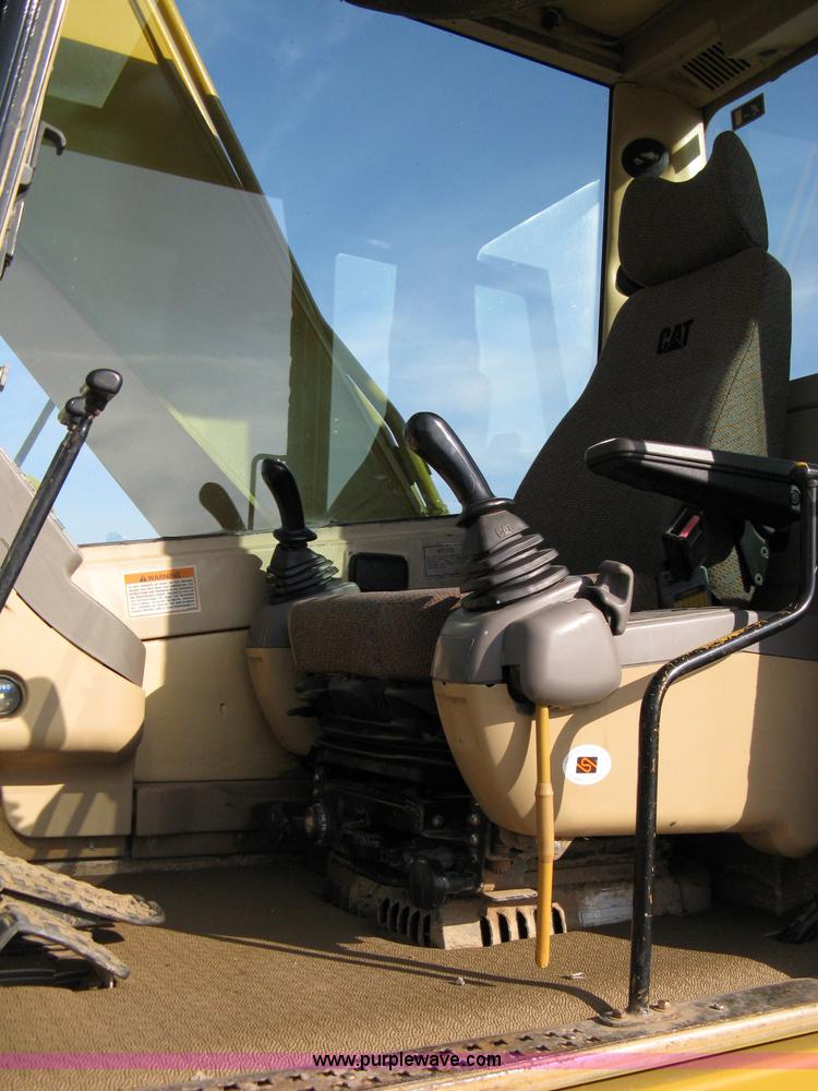 image for item 8044 1998 Caterpillar 322BL excavator