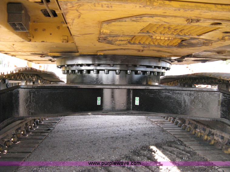 image for item 8044 1998 Caterpillar 322BL excavator