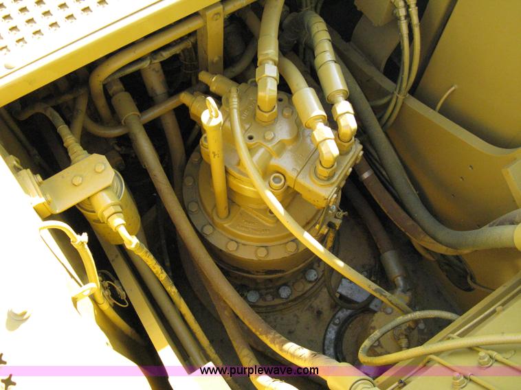 image for item 8044 1998 Caterpillar 322BL excavator