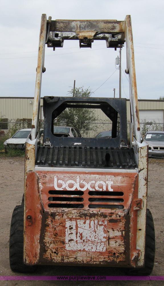 image for item 8045 1990 Bobcat 743B skid steer
