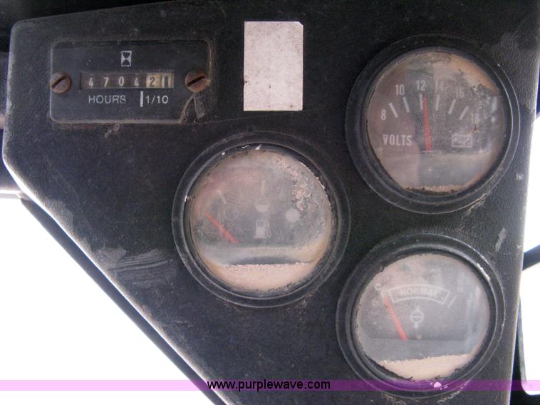 image for item 8045 1990 Bobcat 743B skid steer