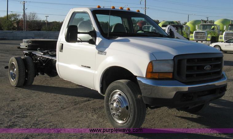 image for item 8047 2000 Ford F550 XL Super Duty dually pickup