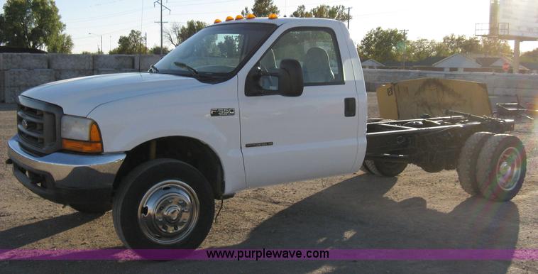 image for item 8047 2000 Ford F550 XL Super Duty dually pickup