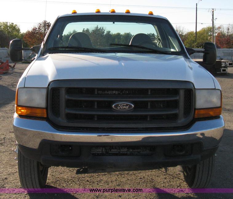 image for item 8047 2000 Ford F550 XL Super Duty dually pickup