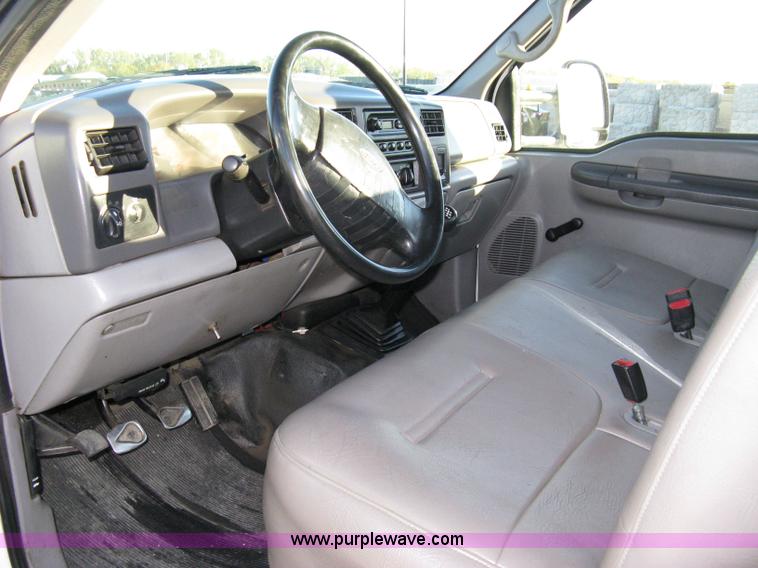 image for item 8047 2000 Ford F550 XL Super Duty dually pickup