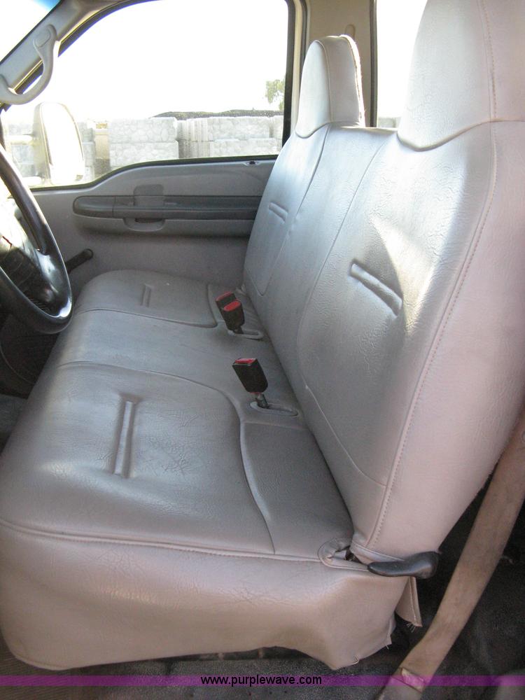 image for item 8047 2000 Ford F550 XL Super Duty dually pickup