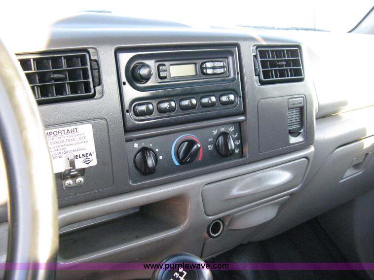 image for item 8047 2000 Ford F550 XL Super Duty dually pickup