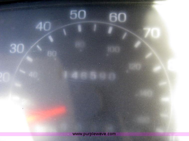 image for item 8047 2000 Ford F550 XL Super Duty dually pickup