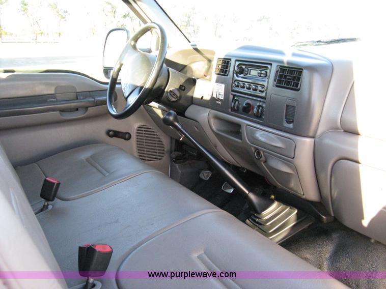 image for item 8047 2000 Ford F550 XL Super Duty dually pickup