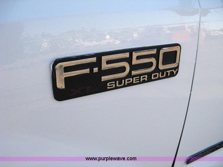 image for item 8047 2000 Ford F550 XL Super Duty dually pickup