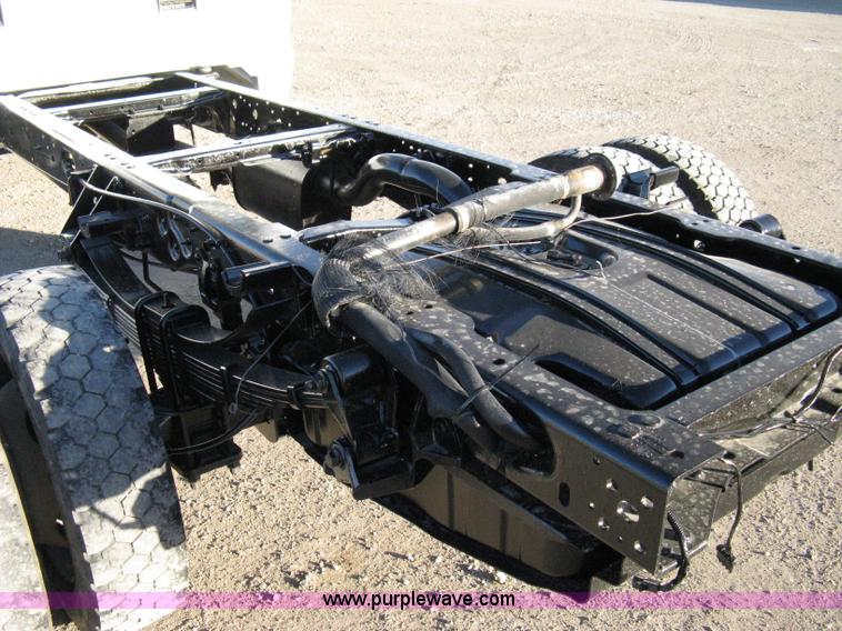 image for item 8047 2000 Ford F550 XL Super Duty dually pickup