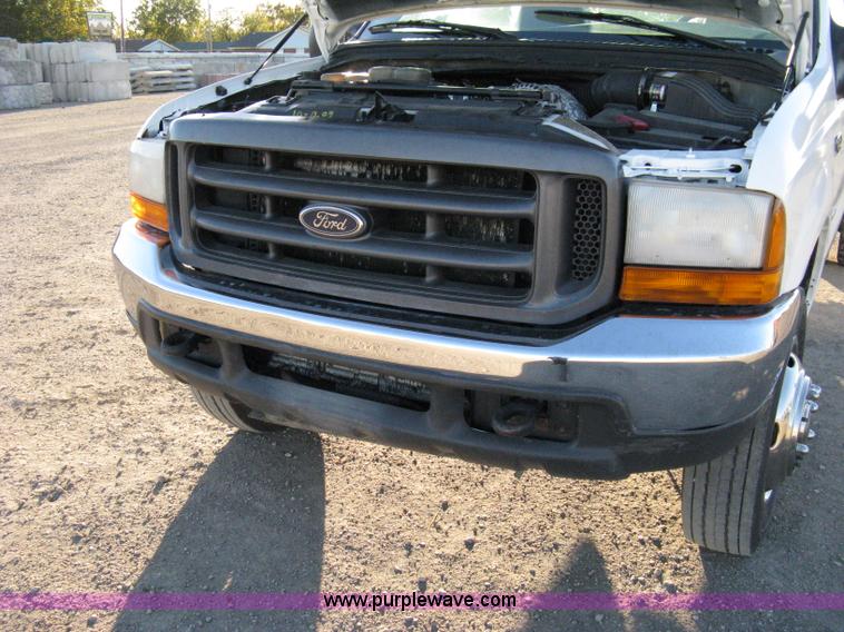 image for item 8047 2000 Ford F550 XL Super Duty dually pickup