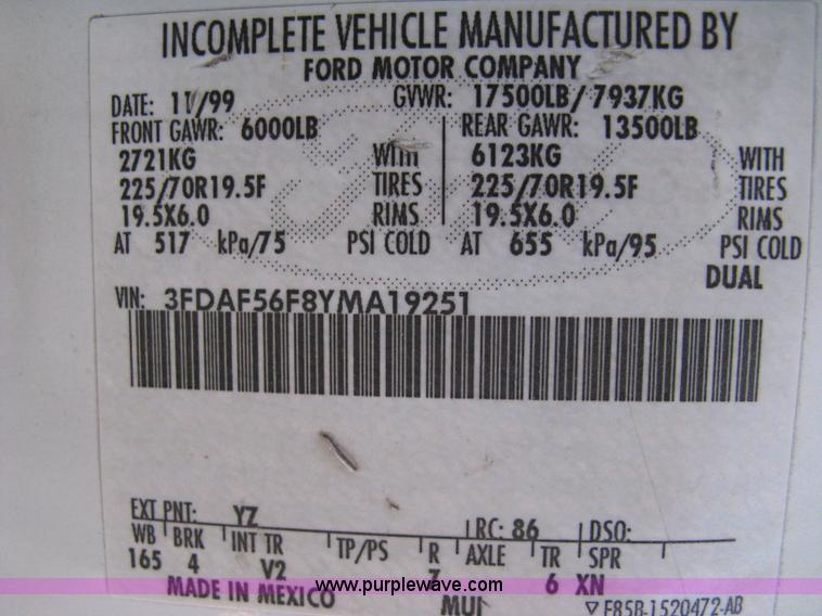 image for item 8047 2000 Ford F550 XL Super Duty dually pickup