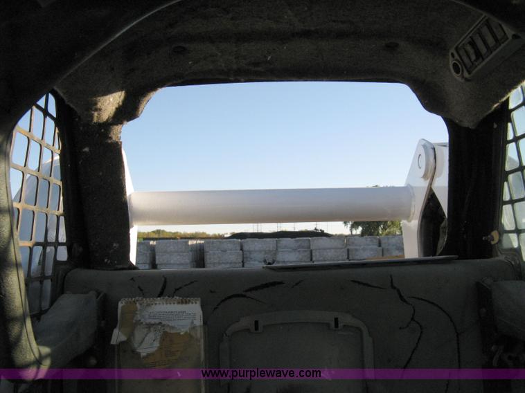 image for item 8048 Bobcat S250 skid steer