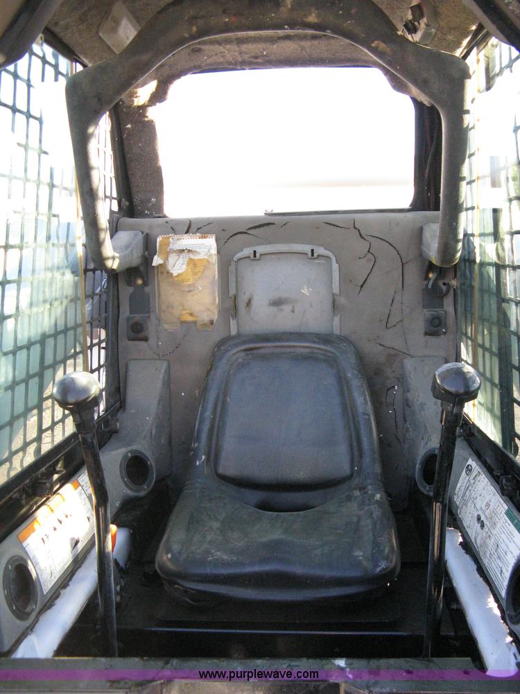 image for item 8048 Bobcat S250 skid steer
