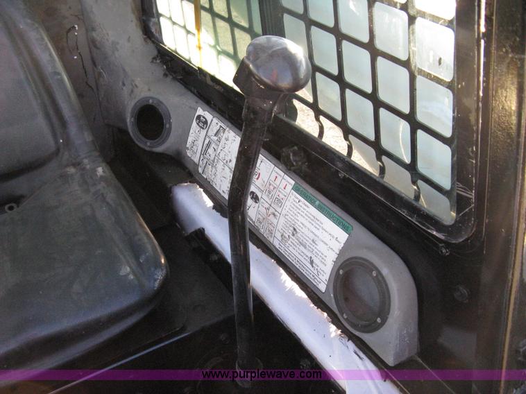 image for item 8048 Bobcat S250 skid steer