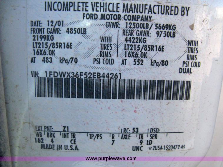 image for item 8052 2002 Ford F350 Super Duty extended cab pickup truck