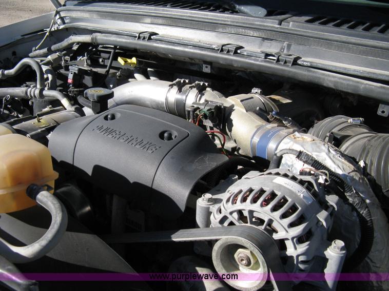 image for item 8052 2002 Ford F350 Super Duty extended cab pickup truck