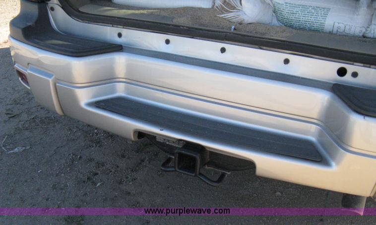 image for item 8056 2004 Chevrolet Trailblazer LS