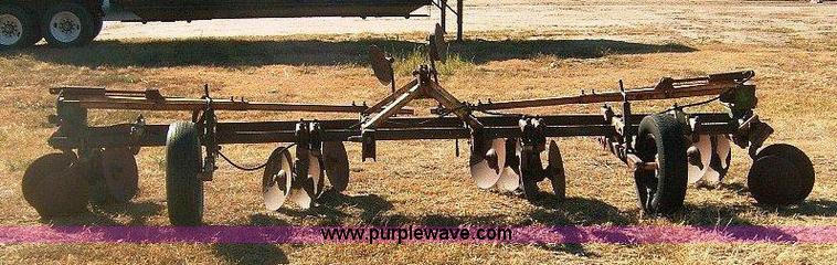 image for item 1867 Tool bar with three point attach