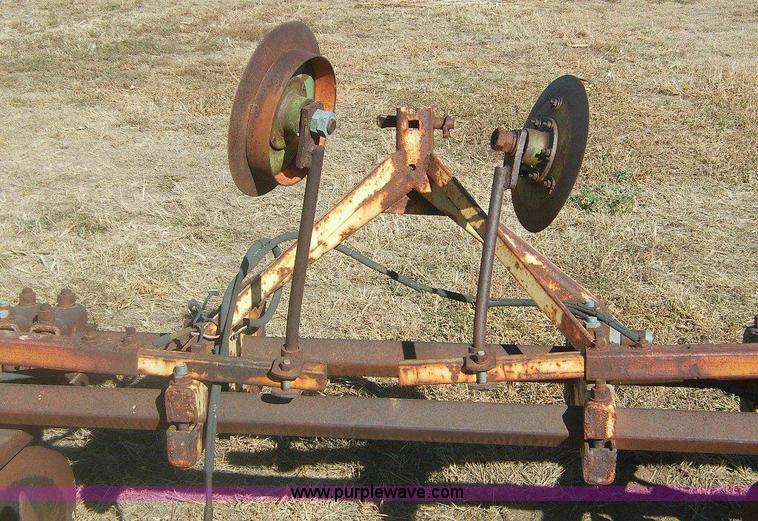 image for item 1867 Tool bar with three point attach